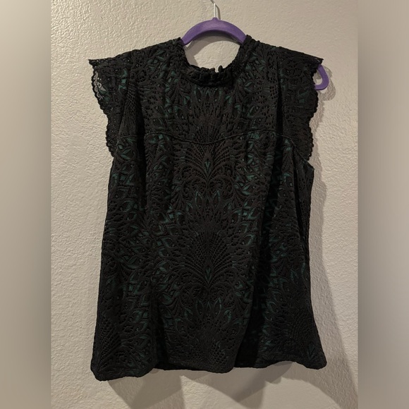 White House Black Market Size 12 NWT lace shell blouse - Picture 2 of 3